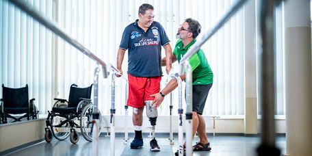 Prothesentraining in der ganztägigen ambulanten Rehabilitation