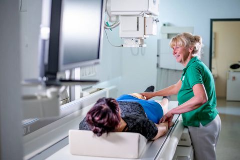 Röntgen eines Oberschenkels