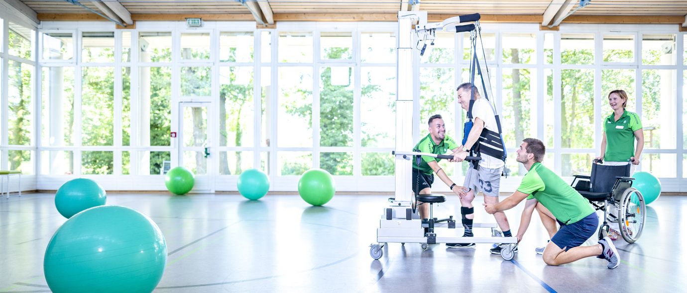 Therapie im Gangtrainer